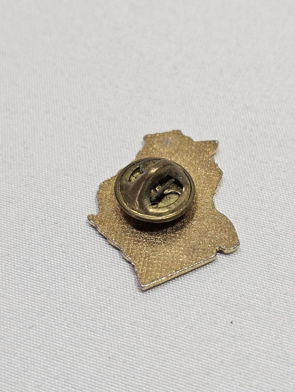 Vintage 1991 WWBA '85 Wisconsin World Wide Bowling Association Lapel Hat Pin - Picture 3 of 3